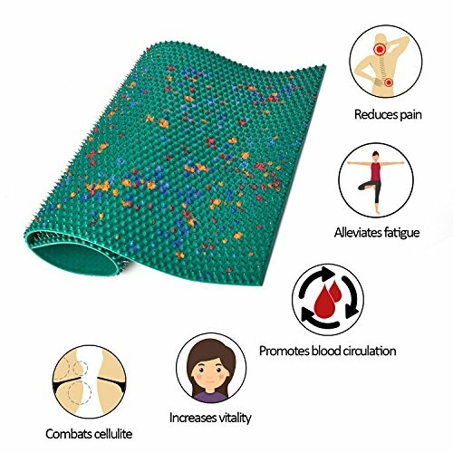 Groene acupressuurmat met voordelen zoals pijnvermindering en betere bloedsomloop.
