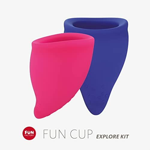 Roze en blauwe menstruatiecups