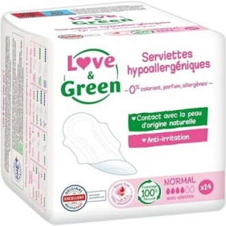 Verpakking van Love & Green hypoallergene maandverbanden.