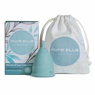 Pure Ella menstruatiecup met verpakking en opbergtasje